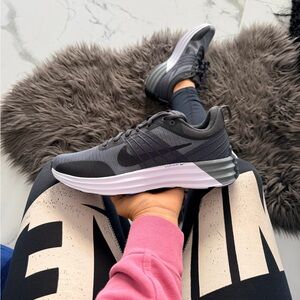 Nike Lunar Roam